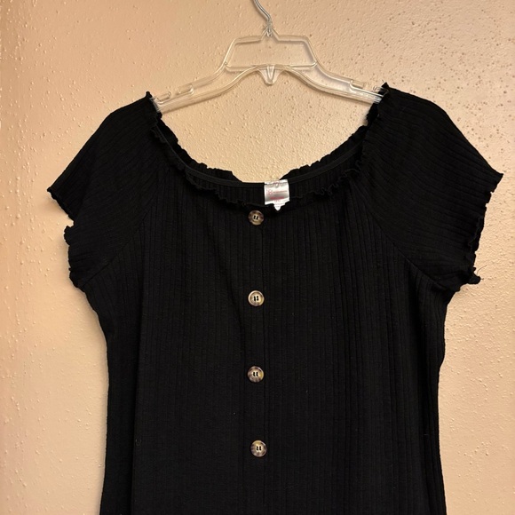 Black Ribbed Button-Front Dress - Picture 2 of 10